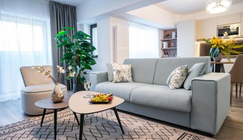 One-Bedroom Apartment with Balcony