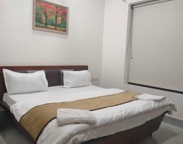 Deluxe Double Room (2 Adults + 1 Child)