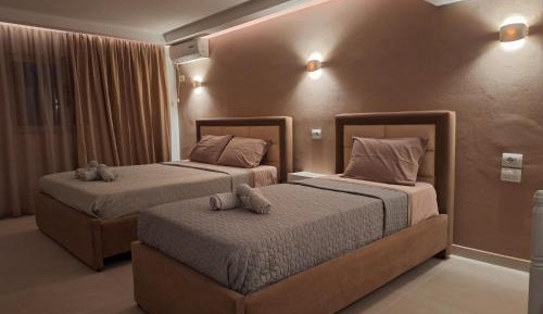 Triple Room with Terrace