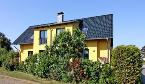 Three-Bedroom Holiday Home 
