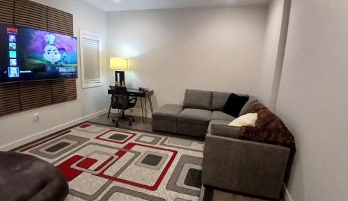 One-Bedroom Apartment with Balcony