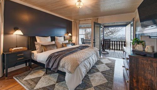 King Suite with Balcony