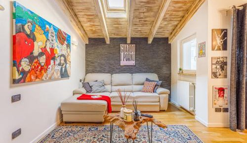 One-Bedroom Loft Apartment with Balcony
