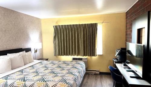 King Room - Non-Smoking