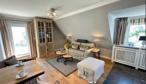 Superior One-Bedroom Apartment with Balcony