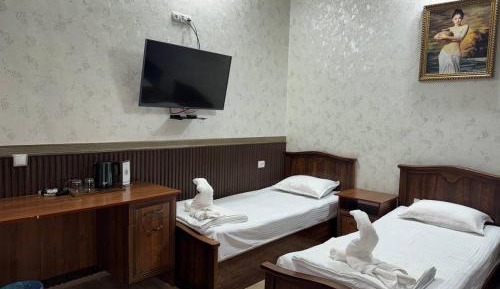 Room #413705405