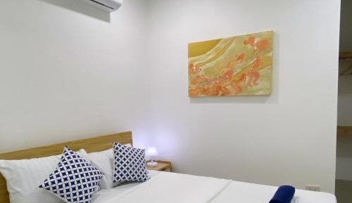 Queen Room with Garden View
