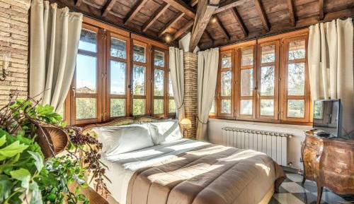 Deluxe Family Suite