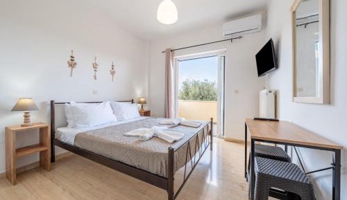 Superior One-Bedroom Apartment with Balcony