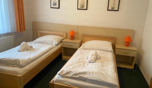 Double or Twin Room with Bathroom