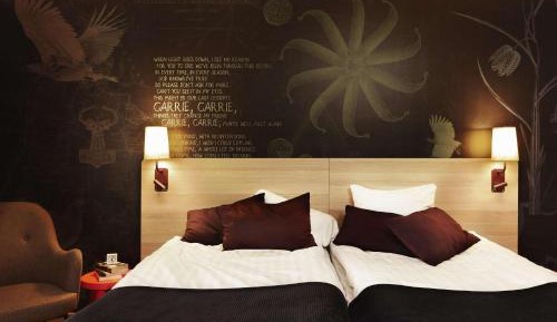 Queen Room