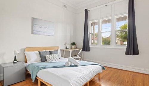 Double Room with Shared Bathroom