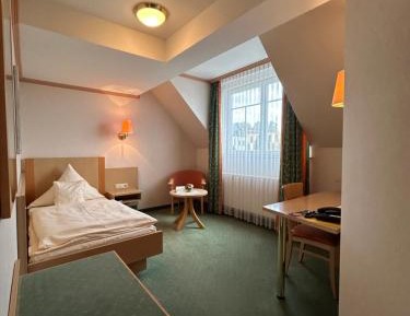 Comfort Single Room