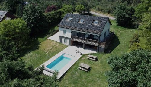 Six-Bedroom House