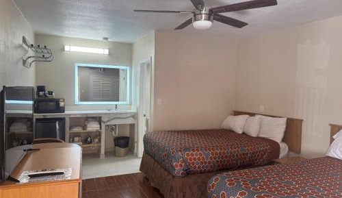 Double Room with Two Double Beds - Smoking