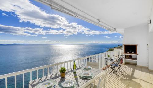 Apartment with Sea View