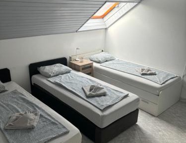 Triple Room with Private Bathroom