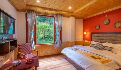 Double Room with Mountain View