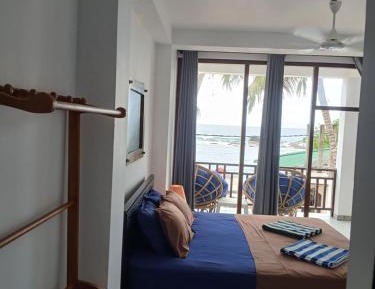 Deluxe Double Room with Balcony and Sea View