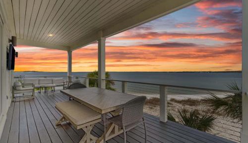 Five-Bedroom Holiday Home