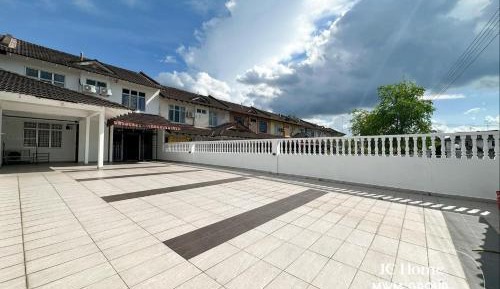 Five-Bedroom House