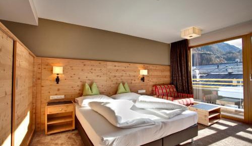 Superior Double Room with Balcony