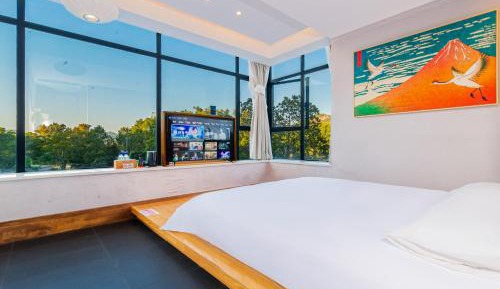 Double Room with Mountain View
