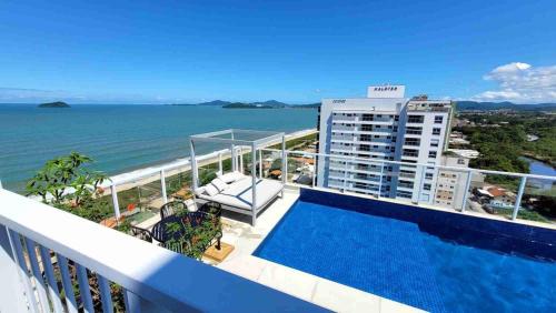 Three-Bedroom Apartment with Ocean View