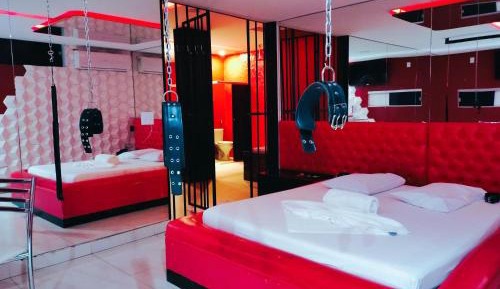 Suite with Hot Tub