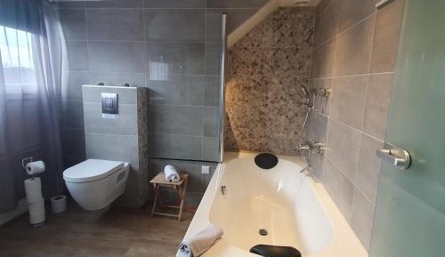 Suite (2 Adults)