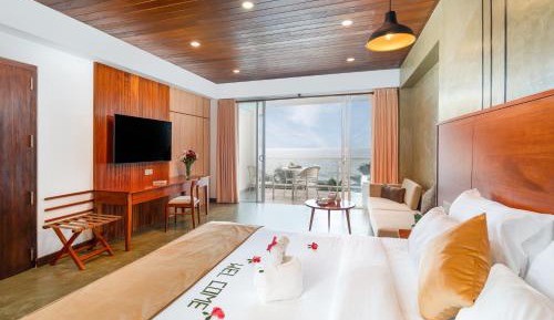 King Room with Spa Bath