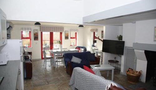 Three-Bedroom Cottage