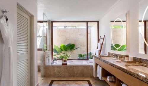 Deluxe Casita with Two Queen Beds and Soaking Tub - Garden View
