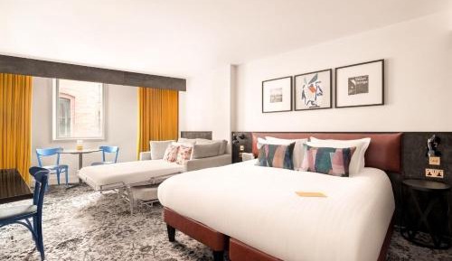 King Room with Sofa Bed