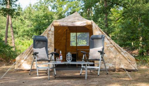 Hotel Tent