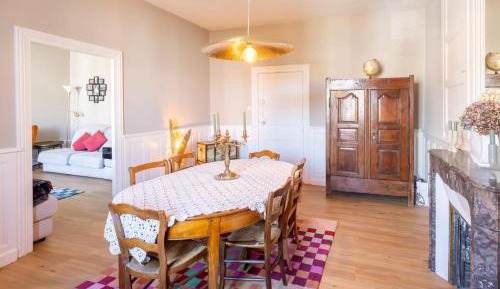 One-Bedroom Deluxe Apartment