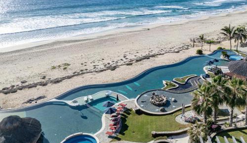 Two-Bedroom Deluxe Apartment with Ocean View