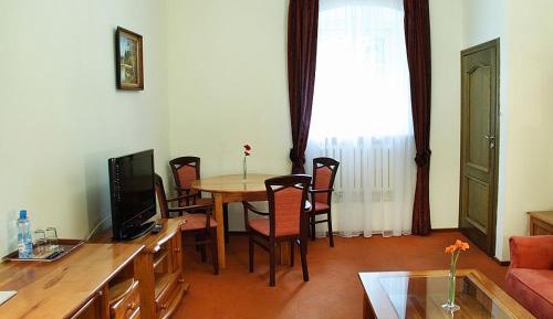 Superior Family Room