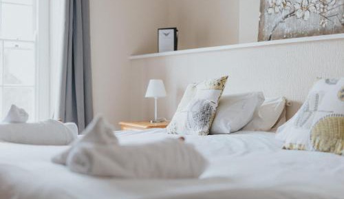 Twin Room with Private Bathroom