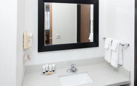 King Room - Non-Smoking