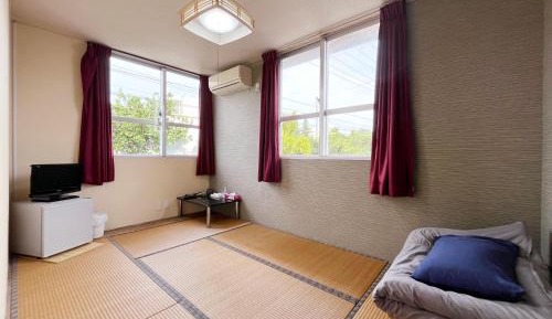Economy Twin Room
