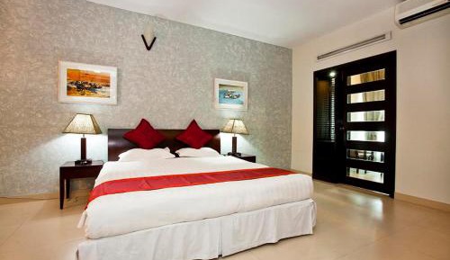 Deluxe King Room