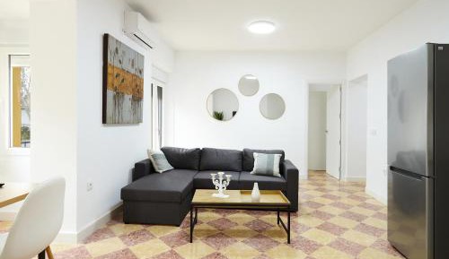 Superior One-Bedroom Apartment with Balcony