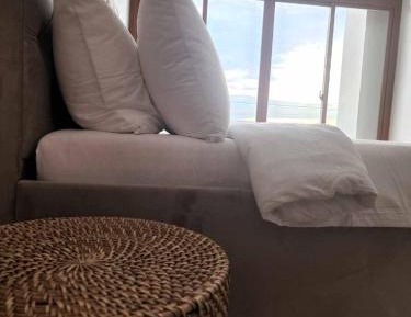 Queen Suite with Sea View