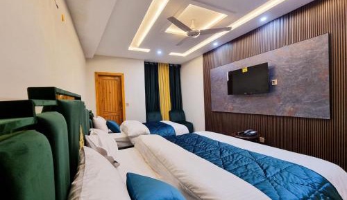 Deluxe Family Suite