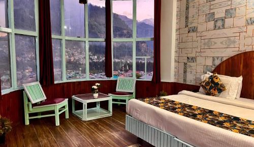 Queen Room