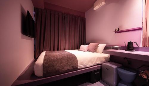 Double Room Purple with Shared Bathroom 