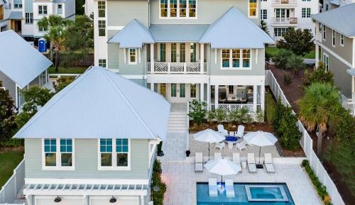 Six-Bedroom Holiday Home