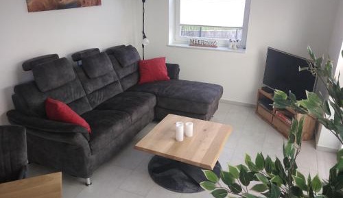 Superior One-Bedroom Apartment
