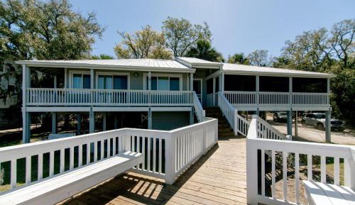 Four-Bedroom Holiday Home